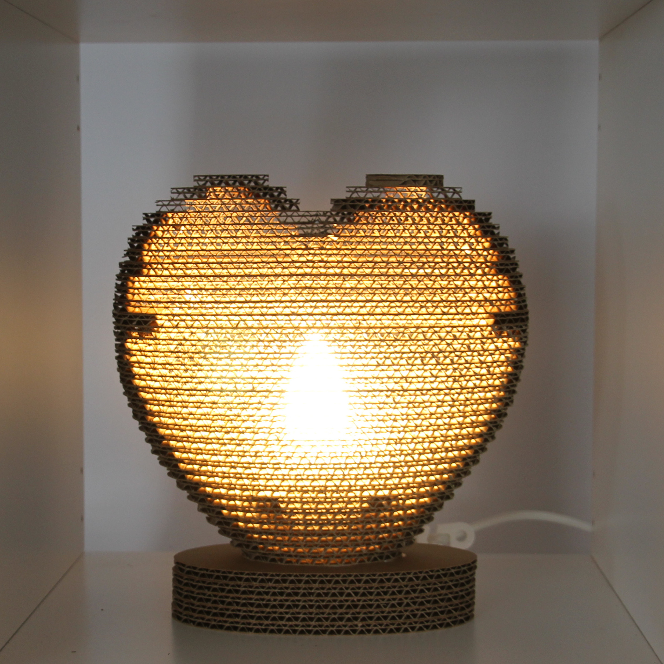 Wellpapplampe Herz